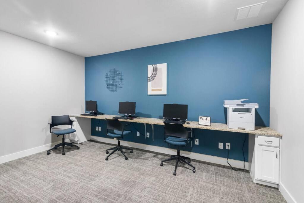 Elegant 1Br/1Ba Condo With Pool, Gym And Laundry Melbourne Exterior foto