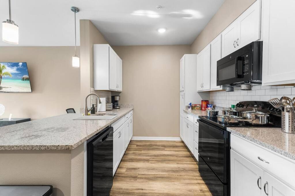 Elegant 1Br/1Ba Condo With Pool, Gym And Laundry Melbourne Exterior foto
