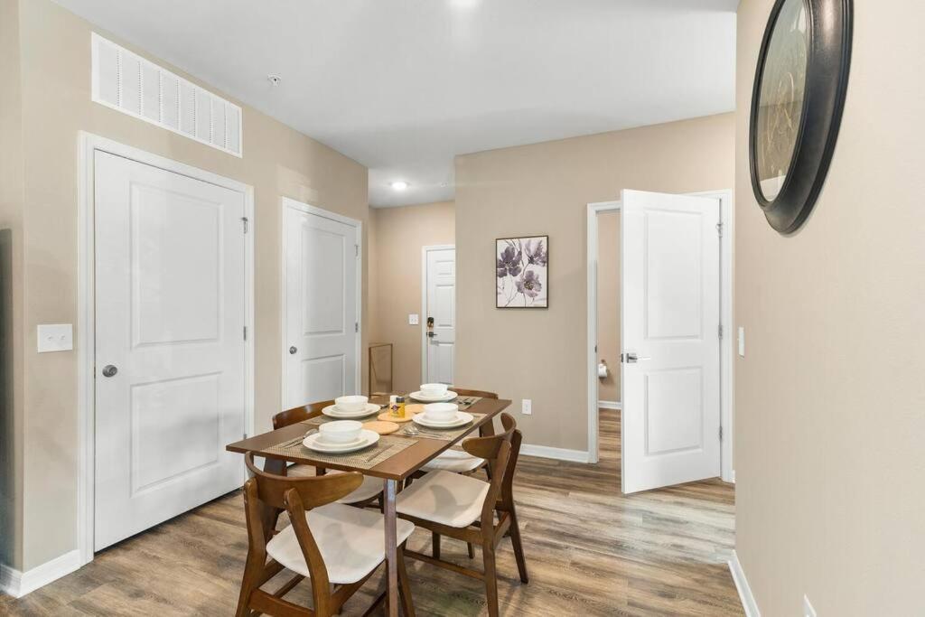 Elegant 1Br/1Ba Condo With Pool, Gym And Laundry Melbourne Exterior foto