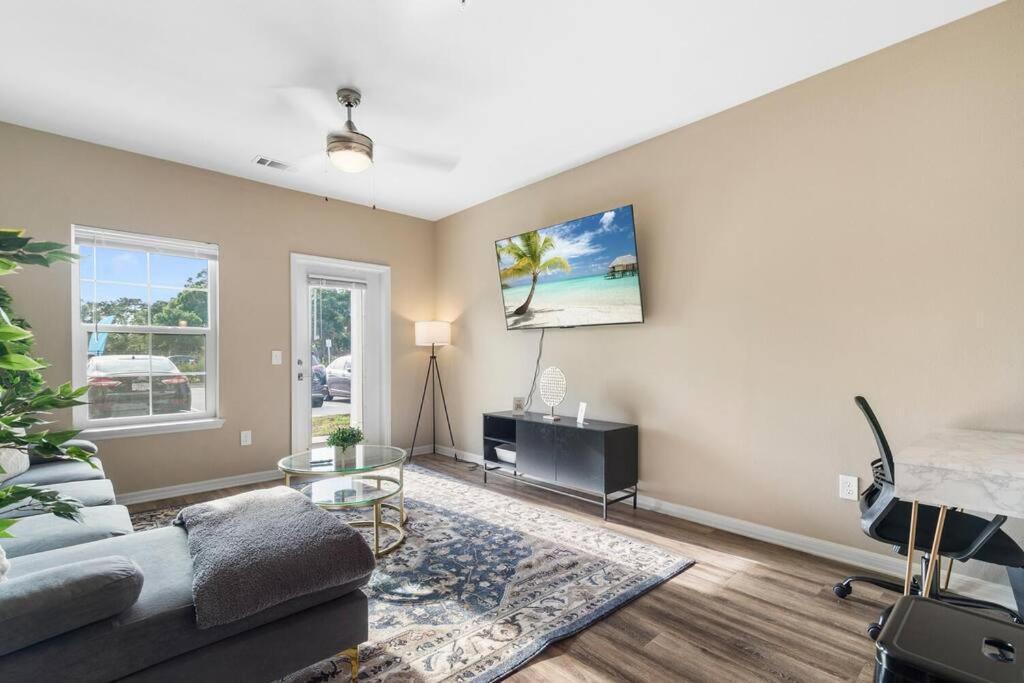 Elegant 1Br/1Ba Condo With Pool, Gym And Laundry Melbourne Exterior foto