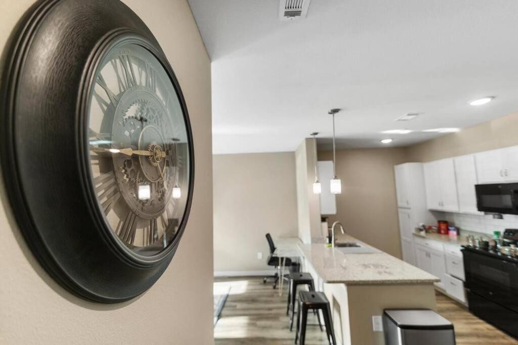 Elegant 1Br/1Ba Condo With Pool, Gym And Laundry Melbourne Exterior foto